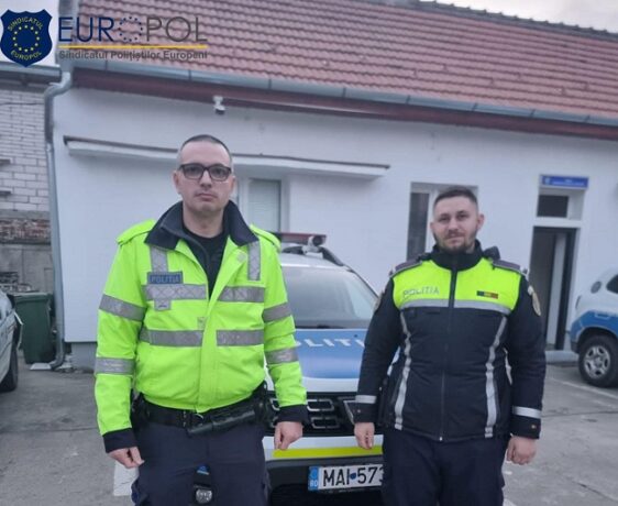 Doi polițiști bănățeni au refuzat mita de la un cetățean sârb