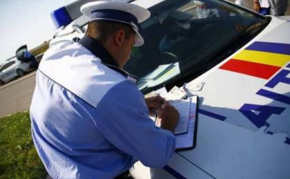 Dosar penal pe numele unui șofer prins drogat la volan, pe un drum din Timiș