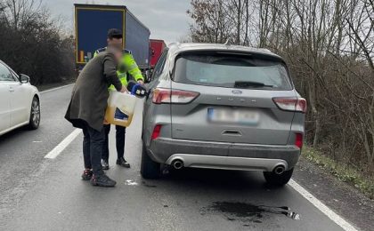Polițiști timișeni, în sprijinul unor șoferi ajunși la necaz