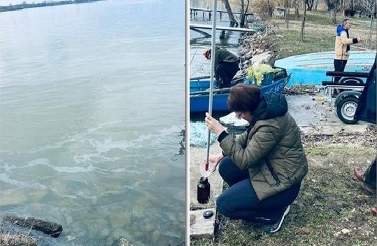 Poluare pe Dunăre, în dreptul localităţii Moldova Nouă. Anunțul ABA Banat 1 Poluare pe Dunăre, în dreptul localităţii Moldova Nouă din judeţul Caraş-Severin. Anunțul Administraţiei Bazinale de Apă Banat