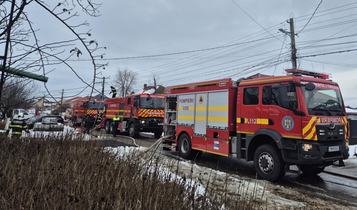 Incendiu puternic la Izvin - actualizare