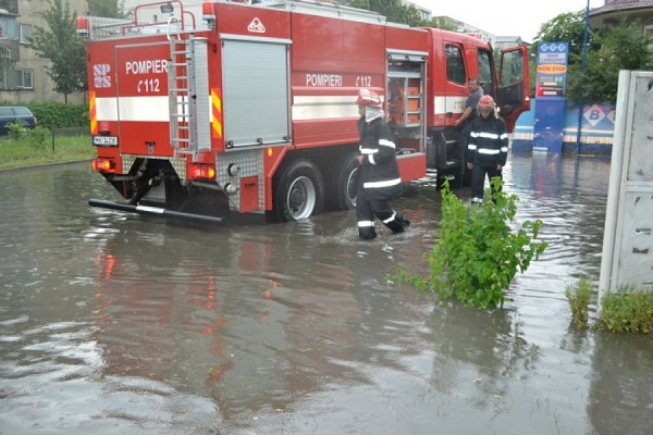 pompieri inundatii 2