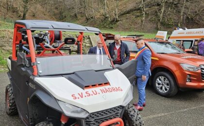 Comuna Nădrag are două noi autospeciale destinate asigurării serviciului pentru situații de urgență