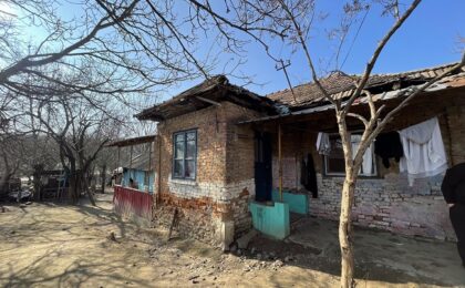 Părinții din mediul rural nu-și pot trimite copiii la grădiniță sau la școală din cauza situației financiare