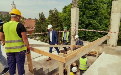 Misterioasa vizită de lucru a primarului pe șantierul de la școala nr.13