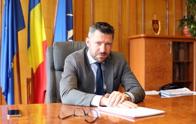 Mihai Ritivoiu, prefect de Timiș: „Am decis să schimb locul ceremoniei militare cu depuneri de coroane din 1 Decembrie”