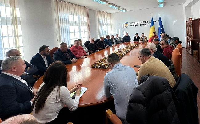 24 de primari au venit la prefectul Ritivoiu să îi ceară explicații de ce a blocat finanțările alocate de CJ Timiș