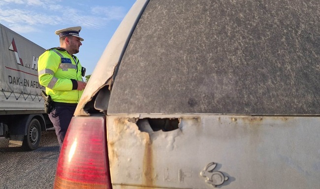 "Bombă pe roți", oprită în trafic de polițiști