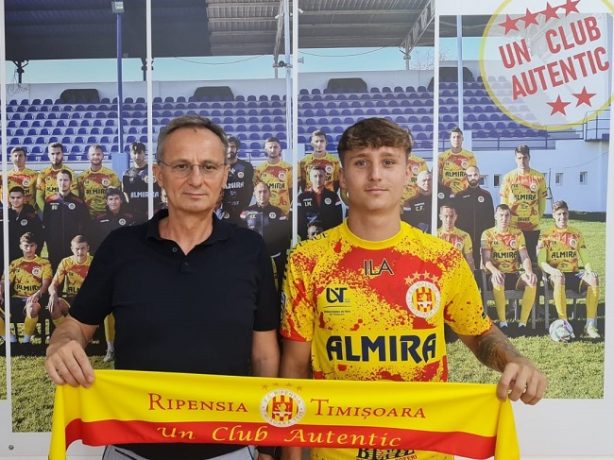 Mogoş, jucător al naţionalei sub 20 de ani a României, a semnat cu Ripensia Timişoara