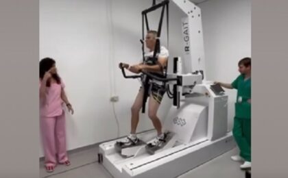 Un bărbat care a suferit un traumatism sever se recuperează cu o tehnologie modernă la Spitalul Judeţean din Timişoara. Video