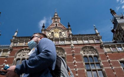 Olanda reinstituie un „lockdown parţial”: „Virusul este peste tot, în toată ţara, în toate sectoarele şi la toate vârstele”