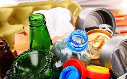 Ce se întâmplă cu reciclarea sticlelor fără dop, din 3 iulie? Precizările RetuRO