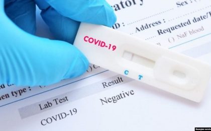 Scad infectările noi cu COVID și numărul deceselor. Toți pacienții morți în ultimele 24 de ore prezentau comorbidități și 7 erau vaccinați