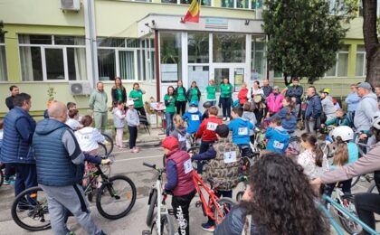 18 echipe din județele Timiș, Caraș-Severin și Arad vor primi finanțări pentru activități care promovează mersul pe bicicletă