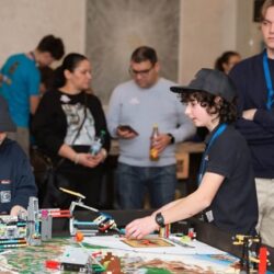 Echipa de robotică Brainery din Timișoara a obținut locul I și prestigiosul premiu Champion’s Award la etapa regională a competiției internaționale de robotică FIRST LEGO League 3 robotica2