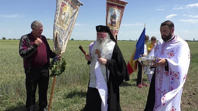 Patriarhia îndeamnă preoţii să se roage pentru ploaie, spre buna rodire a pământului