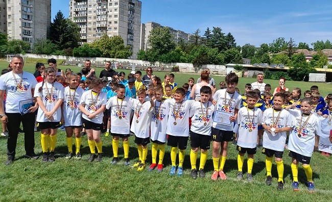 O şcoală din Timişoara, campioană naţională la S-Rugby. Foto