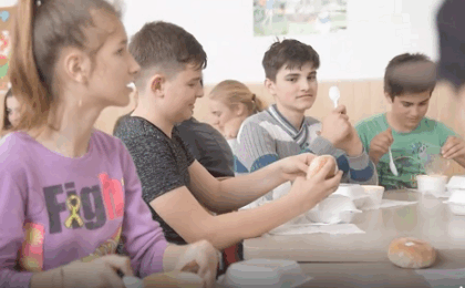 În România rurală, în aproape un sfert dintre familii copiii renunță seara la mâncare