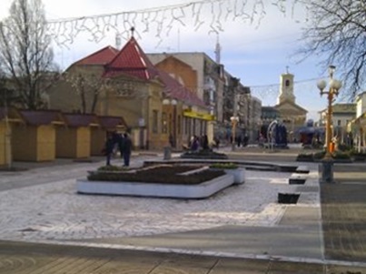 O piațetă modernă, fântâni arteziene și mai mult verde: centrul orașului Sânnicolau Mare va fi modernizat cu fonduri europene