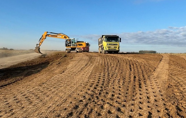 Se lucrează intens pe șantierul drumului de legătură DN 69 – A1
