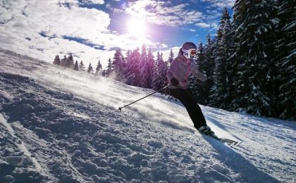 60 de resorturi de schi și snowboard din țară fac petiție pentru introducerii vacanței de iarnă în viitorul an școlar