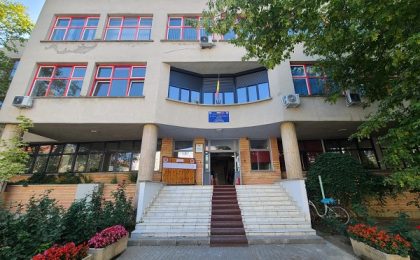 Școala 30 Timișoara, finalistă în competiția ”Școala banilor bine crescuți”. Cum puteți ajuta pentru ca instituția de învățământ să devină câștigătoare