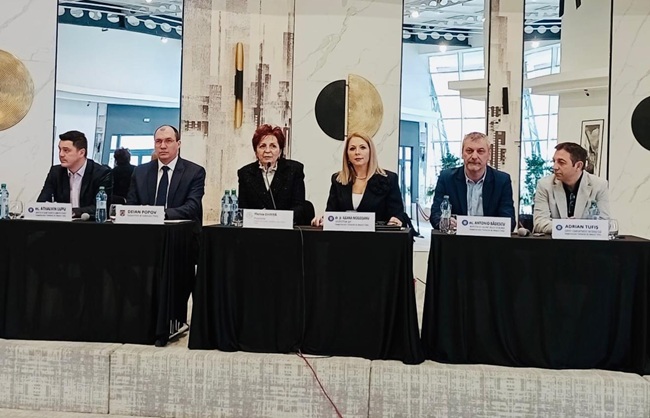 Peste 300 de angajatori, prezenți la seminarul organizat de ITM Timiș 2 Peste 300 de angajatori, prezenți la seminarul organizat de ITM Timiș