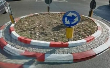 Noi reguli pentru şoferii români în Codul Rutier şi o definiţie mai clară pentru intersecţia cu sens giratoriu