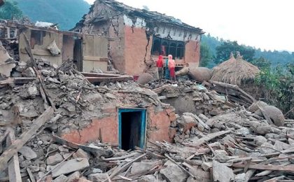 Cutremur în Nepal: mai multe persoane au murit, câteva case s-au prăbușit