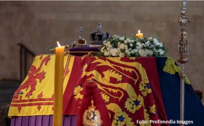 Marea Britanie își ia rămas bun de la Regina Elisabeta a II-a. Programul funeraliilor care au loc în prezența a peste 2.000 de invitați