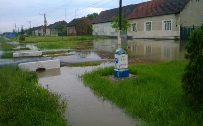 Localități inundate în Timiș (video)
