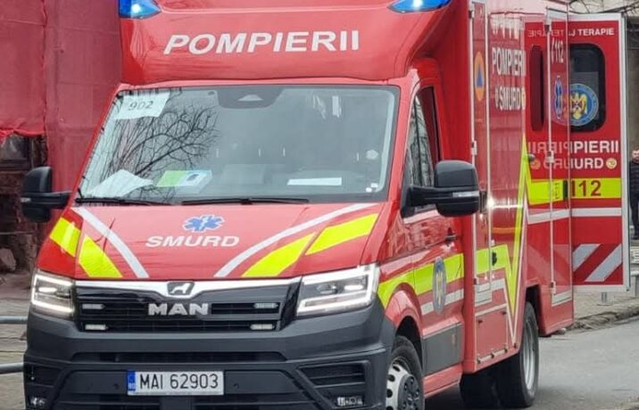 O butelie a explodat la Becicherecu Mic. Salvatorii au intervenit de urgență, iar un băiat a ajuns la spital