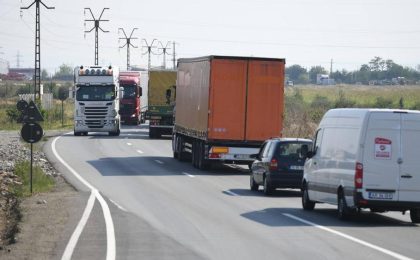 Șoferii din Arad au început să boicoteze benzinăriile austriece: Dacă politicienii români atâta pot, noi nu putem face mai mult