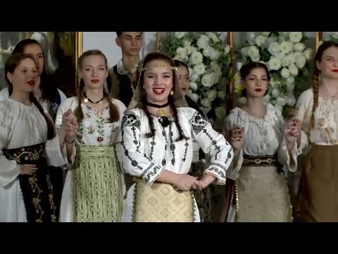 Ruga Satului, într-o localitate timișeană. Vor urca pe scenă Sorina Petric și Sebastian Cucer