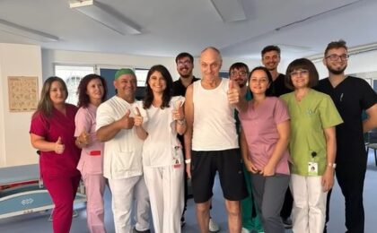 De la comă profundă la mers independent – o poveste de la Timișoara, de luptă și recuperare. Video