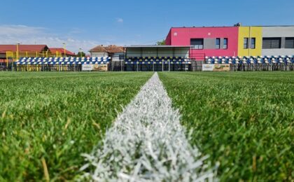 CSC Dumbrăviţa va juca două meciuri la Ghiroda. Stadionul "Emilian Pavel" a fost omologat pentru Liga a II-a