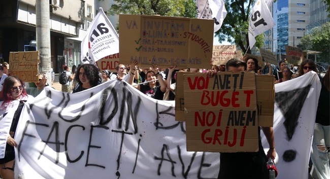 Anul universitar debutează cu proteste ale studenților, inclusiv la Timișoara