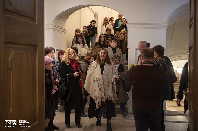 Ultimele zile de vizitare a expoziției „Catharsis la o margine de lume. O retrospectivă Suzana Fântânariu” 1 Ultimele zile de vizitare a expoziției „Catharsis la o margine de lume. O retrospectivă Suzana Fântânariu”