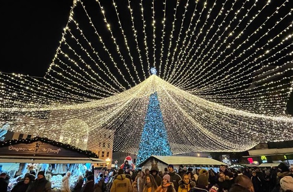600.000 de vizitatori la Târgul de Crăciun din centrul Timișoarei