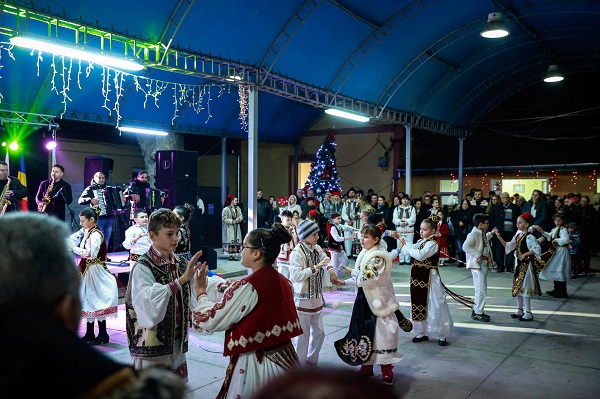 Anul acesta, cu ocazia Zilei Naționale a României, în comuna Giroc a debutat primul Târg de Crăciun al comunei!