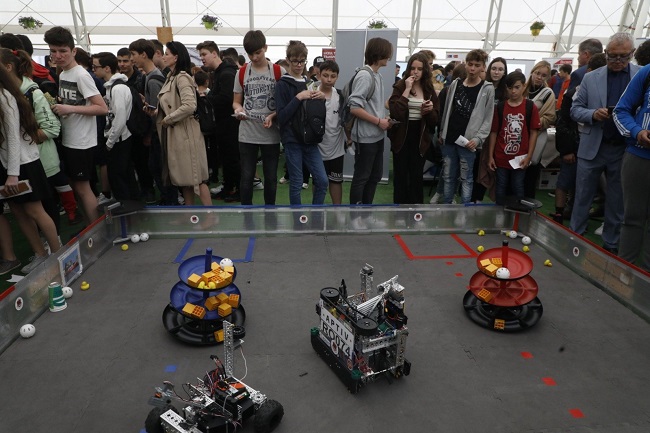 Science Fair - Târgul științelor și tehnologiilor pentru adolescenți, la Timișoara și Lugoj 1 Science Fair - Târgul științelor și tehnologiilor pentru adolescenți, la Timișoara și Lugoj