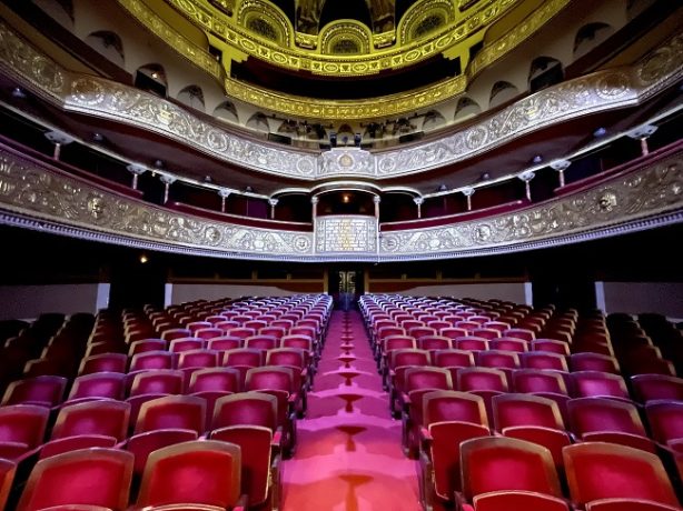 Teatrul Național din Timișoara lansează în mediul online noul său website și un tur virtual. Cum arată?
