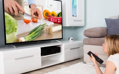 Un japonez a inventat televizorul care poate reda gustul.