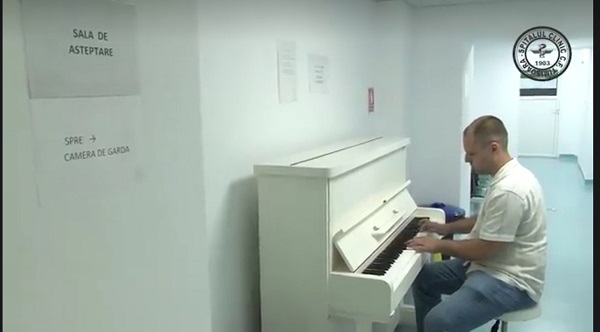 Terapie prin muzică la Spitalul CFR Timișoara (video)