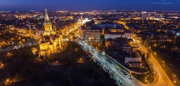 Timid, Timișoara iese din beznă