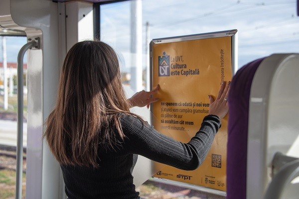 UVT aduce poezia mai aproape de timișorenii care folosesc transportul public în comun
