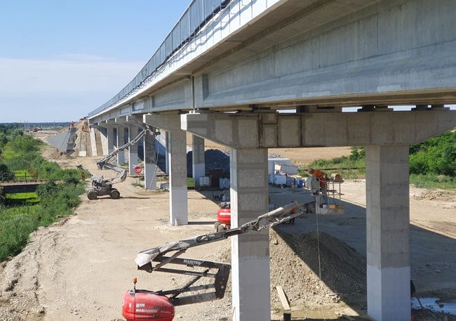Stadiul lucrării pe șantierul Variantei de Ocolire Timișoara Sud este de aproape 90%! Ce s-a mai făcut în Freidorf, la Moșnița și între Rudicica și Chișoda 1 Stadiul lucrării pe șantierul Variantei de Ocolire Timișoara Sud este de aproape 90%! Ce s-a mai făcut în Freidorf, la Moșnița și între Rudicica și Chișoda