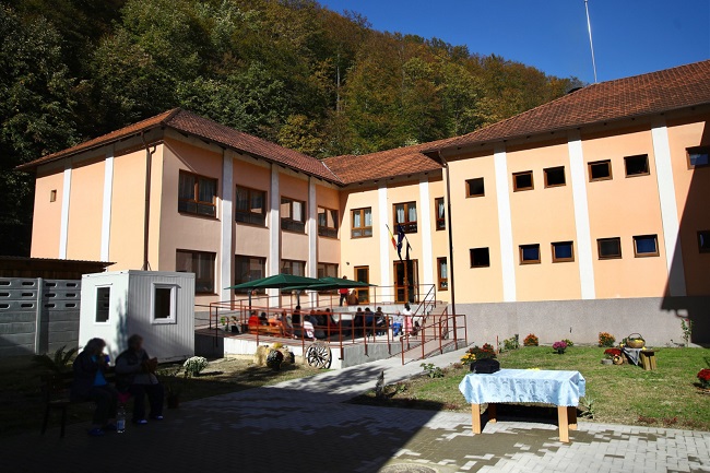 Centru pentru persoane cu dizabilități, deschis într-o comună din Timiş. Foto