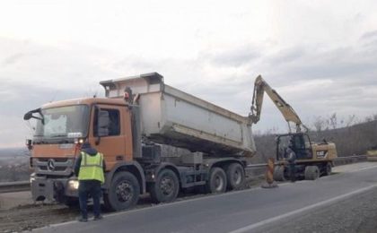 Trafic îngreunat pe porțiunea întreruptă a autostrăzii A1 în județul Timiș la Coșava