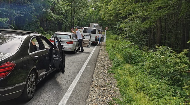 Sfaturile polițiștilor pentru șoferi pe perioada caniculei